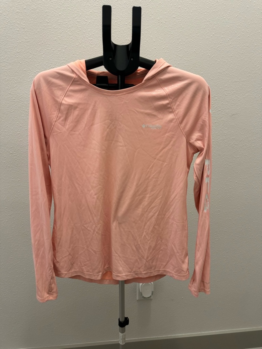 Columbia Light Pink Long-Sleeve Hooded Performance Shirt